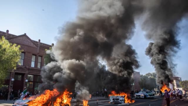 Vínculos con el PCCh en la mira durante protestas nacionales contra ICE
