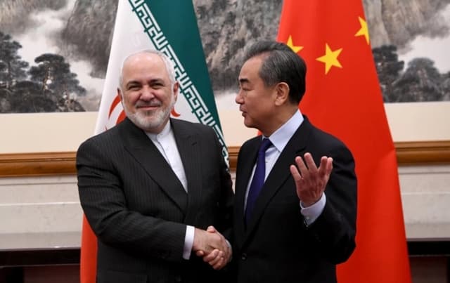 Vuelo de carga procedente de China se desvió a Irán según aplicación de seguimiento