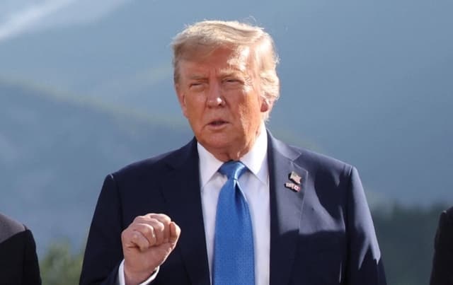 Trump dice que Tucker Carlson se disculpó mientras sigue debate del GOP sobre la guerra Israel-Irán