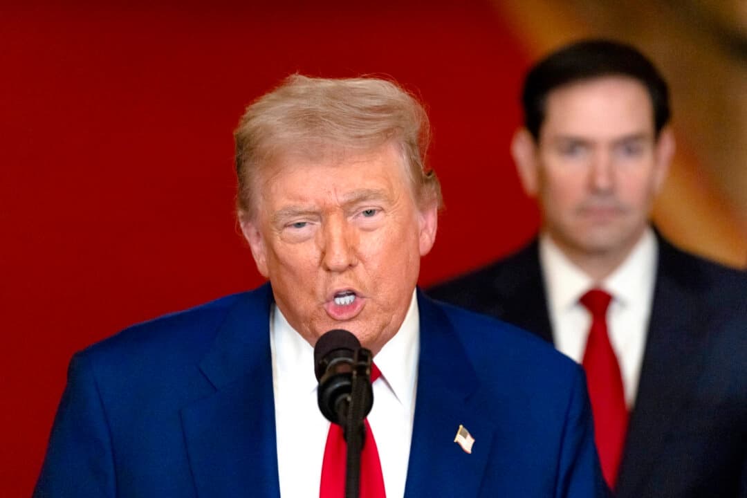 Trump condena a Israel e Irán por romper el alto al fuego antes de la cumbre de la OTAN