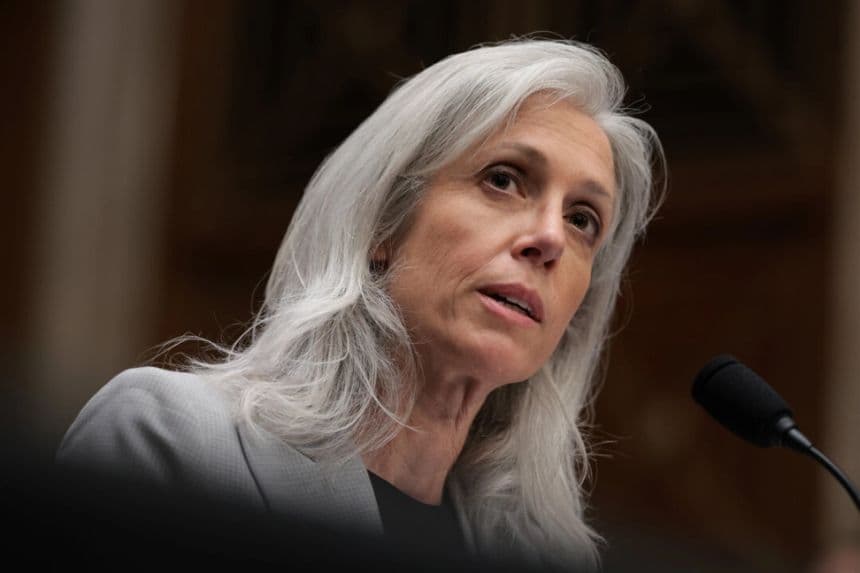 Susan Monarez, candidata a directora de los Centros para el Control y la Prevención de Enfermedades, testifica en Washington el 25 de junio de 2025. (Kayla Bartkowski/Getty Images)