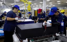 Ganancias industriales de China se desplomaron en mayo ante débil demanda y aranceles de EE. UU.