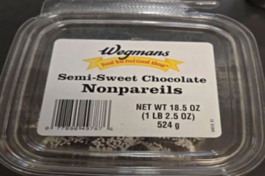 Imagen de un producto de chocolate Wegmans retirado del mercado. (FDA)