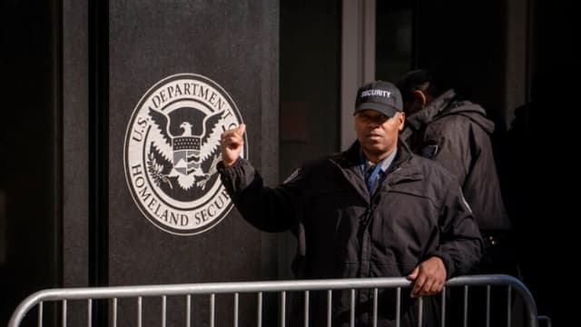 Pentágono enviará 200 marines a Florida para apoyar al ICE