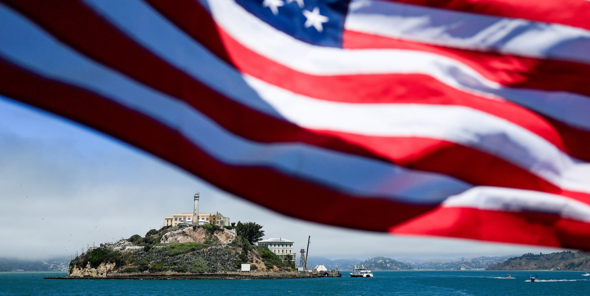 Estados Unidos en imágenes: Prisión de Alcatraz reabrirá, inundaciones en Texas, celebraciones del 4 de julio y más