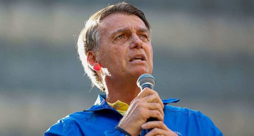 Trump advierte al gobierno de Brasil por perseguir al expresidente Jair Bolsonaro