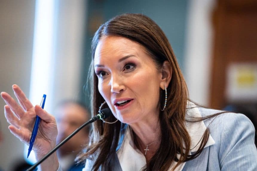 La secretaria de Agricultura, Brooke Rollins, testifica ante el Comité de Agricultura de la Cámara de Representantes en el Capitolio, en Washington, el 11 de junio de 2025. (Madalina Vasiliu/The Epoch Times)
