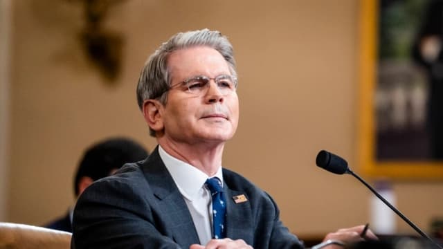 EE. UU. recaudará más de USD 300,000 millones en ingresos arancelarios este año, dice funcionario