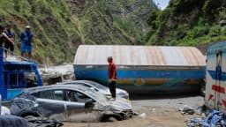 Continúa la búsqueda de 19 desaparecidos tras inundaciones en Nepal
