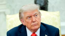 Trump anuncia arancel del 30 % para México y la Unión Europea