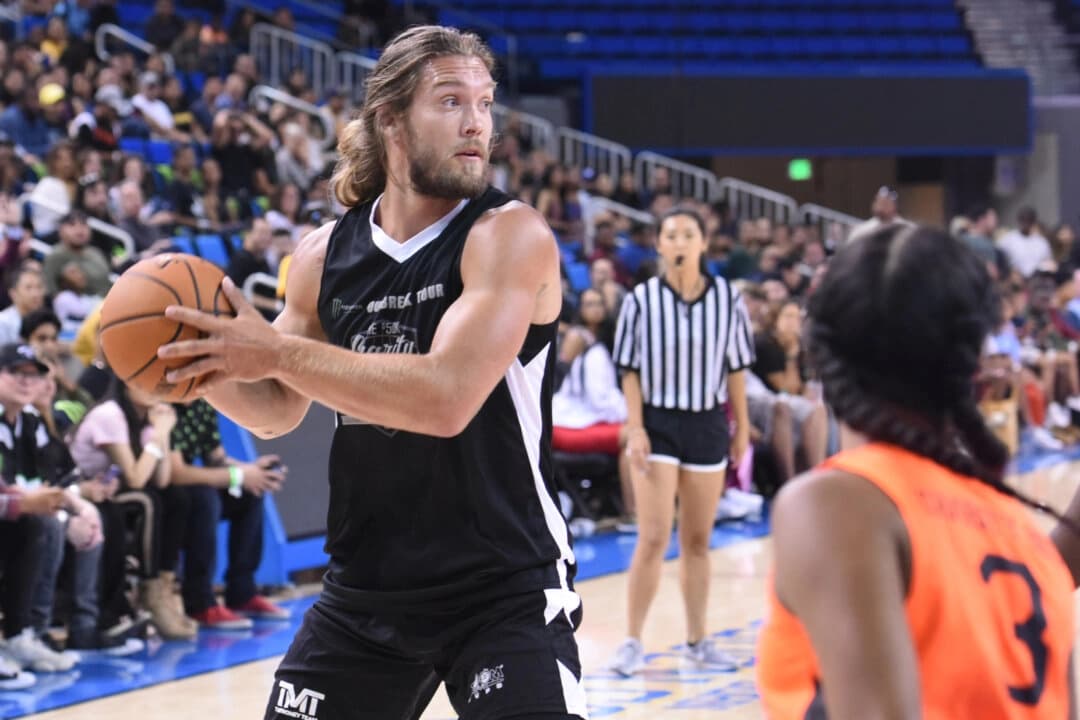 Bryan Braman asiste al partido de baloncesto benéfico Monster Energy Outbreak Presents $50K Charity Challenge Celebrity Basketball Game en el Pauley Pavilion de la UCLA en Westwood, California, el 17 de julio de 2018. (Vivien Killilea/Getty Images Idol Roc)