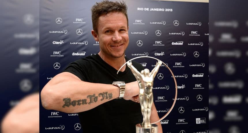 El paracaidista Felix Baumgartner habla durante una rueda de prensa en el Windsor Atlantic Hotel durante la segunda jornada de los Premios Laureus al Deporte Mundial 2013, el 9 de marzo de 2013, en Río de Janeiro, Brasil. (Buda Mendes/Getty Images para Laureus)