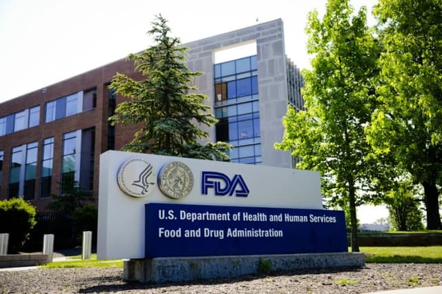 FDA anuncia retirada de frascos de medicamento con estatinas usado para el colesterol