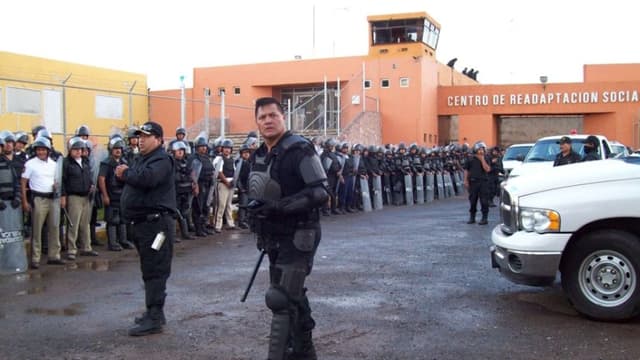 Autoridades mexicanas capturan a cinco hombres, entre ellos un exalcalde, ligados al narcotráfico