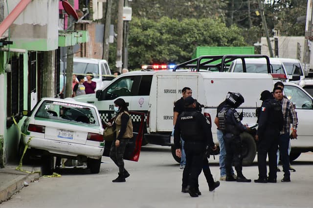 Autoridades mexicanas detienen a posibles implicados en secuestro y asesinato de maestra