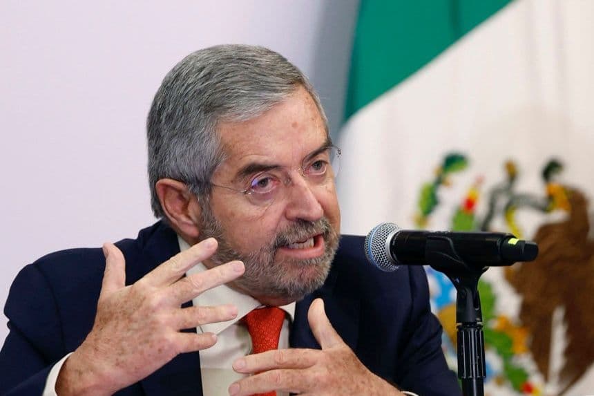 México emite reglas para dar visas electrónicas y simplifica trámites migratorios