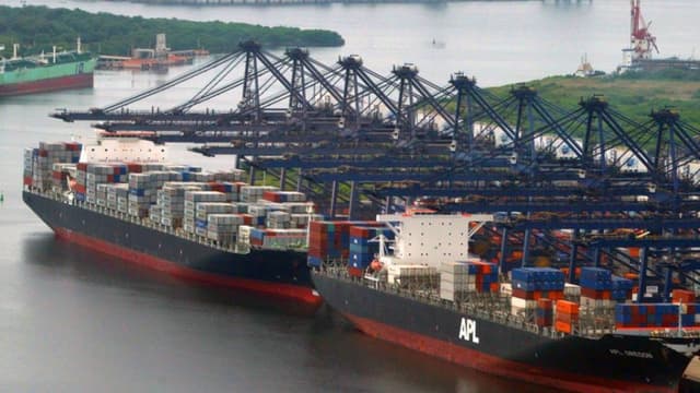 México registra superávit comercial de 1432 millones de dólares en primera mitad de 2025