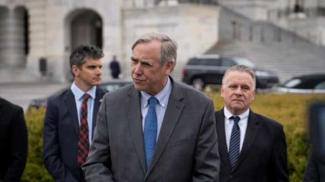 EE. UU. aborda proyectos bipartidistas contra abusos de China durante diálogo comercial bilateral