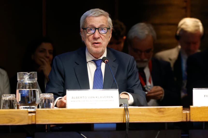 Chile celebra exención de arancel y dice que su cobre "fortalece" la industria de EE.UU.