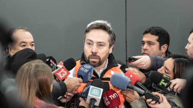 Un minero muerto y cinco desaparecidos al derrumbarse un túnel por terremoto 4.3 en Chile