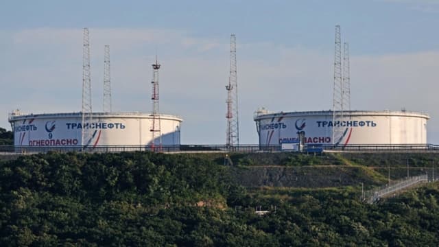 Trump promete "aumentar sustancialmente los aranceles" a India por las importaciones de petróleo ruso