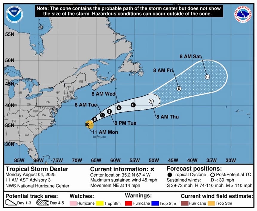 Imagen cedida por la Oficina Nacional de Administración Oceánica y Atmosférica (NOAA) a través del Centro Nacional de Huracanes (NHC) estadounidense del mapa del pronóstico de cinco días del paso de la tormenta tropical Dexter en el Atlántico. (EFE/ NOAA-NHC)