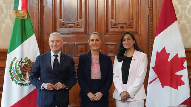 México y Canadá se reúnen para reforzar relación comercial en medio de aranceles de EE. UU.