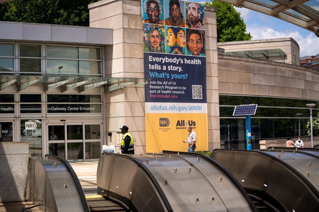 Administración Trump recortó ilegalmente subvenciones de los NIH: organismo de control