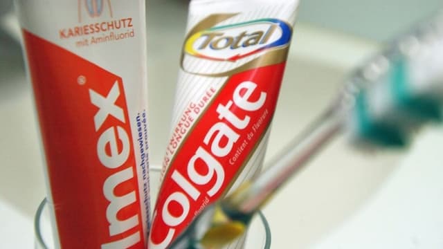 México emite aviso para suspender uso de pasta Colgate Total Clean Mint y la retira del mercado