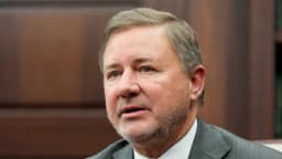 Oklahoma acepta entregar datos de votantes en acuerdo con el Departamento de Justicia