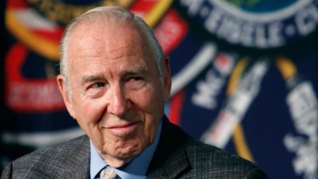 Muere el astronauta Jim Lovell, autor de "Houston, tenemos un problema", a los 97 años