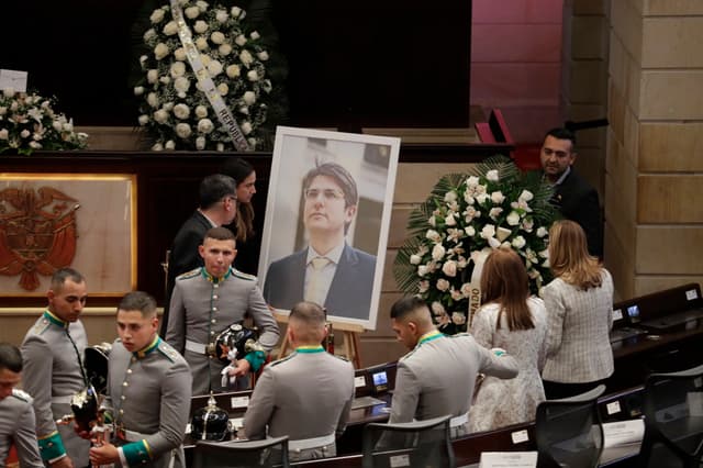 Uribe Turbay será velado en el mismo salón del Capitolio donde se homenajeó a sus abuelos