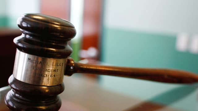 Corte permite al DHS avanzar la revocación del Estatus de Protección Temporal para tres países