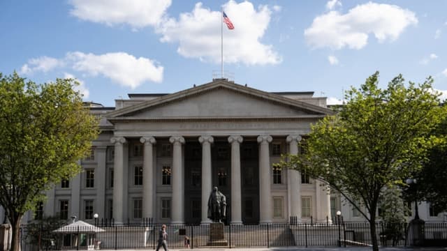 El Tesoro dice que la deuda de EE. UU. ya supera los 37 billones de dólares