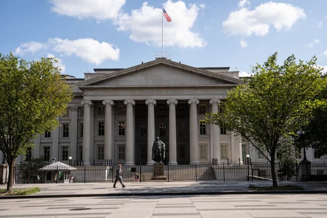 El Tesoro dice que la deuda de EE. UU. ya supera los 37 billones de dólares