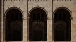 Juez ordena al gobierno federal restituir algunas becas de investigación para UCLA
