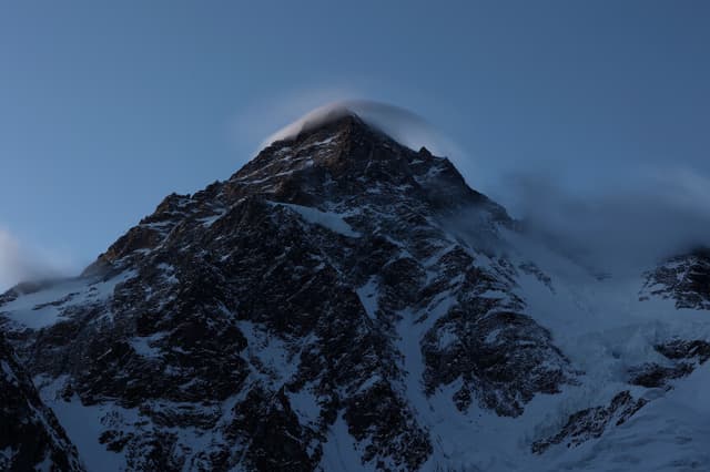 Muere alpinista china tras coronar el K2, la segunda montaña más alta del mundo