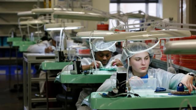 La inflación mayorista en EE. UU. sube inesperadamente un 0.9 % en julio