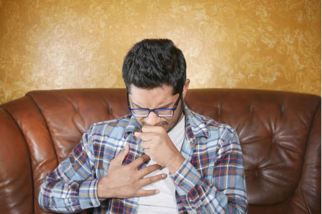 Cuando un resfriado rompe el corazón: Riesgo de insuficiencia cardíaca aumenta en los jóvenes
