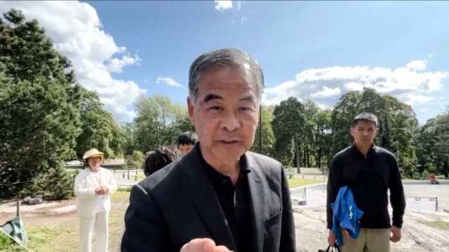 Exlíder de Hong Kong amenaza a practicantes de Falun Gong en Finlandia