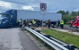 Camionero enfrenta deportación tras dar giro ilegal que causó la muerte de 3 personas en Florida