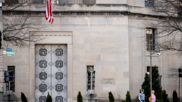 Condenan a ocho años de prisión a ciudadano chino por enviar armas a Corea del Norte a través de China