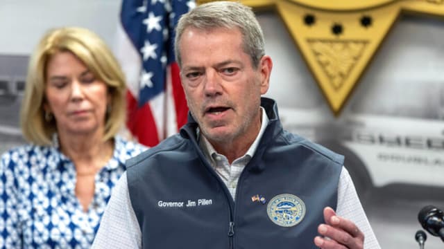 El estado de Nebraska abre centro de detención de inmigrantes en antigua prisión