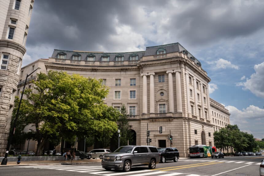 El Servicio de Impuestos Internos en Washington, el 21 de julio de 2025. (Madalina Kilroy/The Epoch Times).