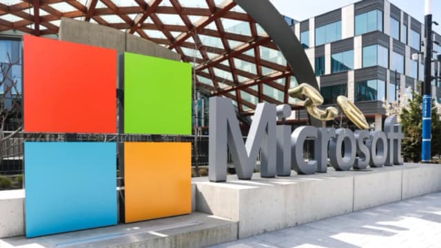 Protestas en Microsoft dejan 18 arrestos mientras la empresa revisa su trabajo con el ejército de Israel