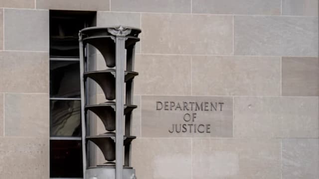 Miembro de la Marina de EE. UU. condenado por espionaje a favor de China