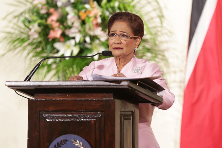 Primera ministra de Trinidad y Tobago apoya despliegue militar de EE.UU. en el Caribe ante carteles de la droga