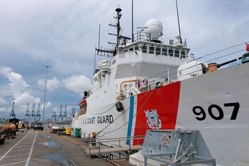 Ecuador incauta 10.3 toneladas de droga en altamar con apoyo de Estados Unidos