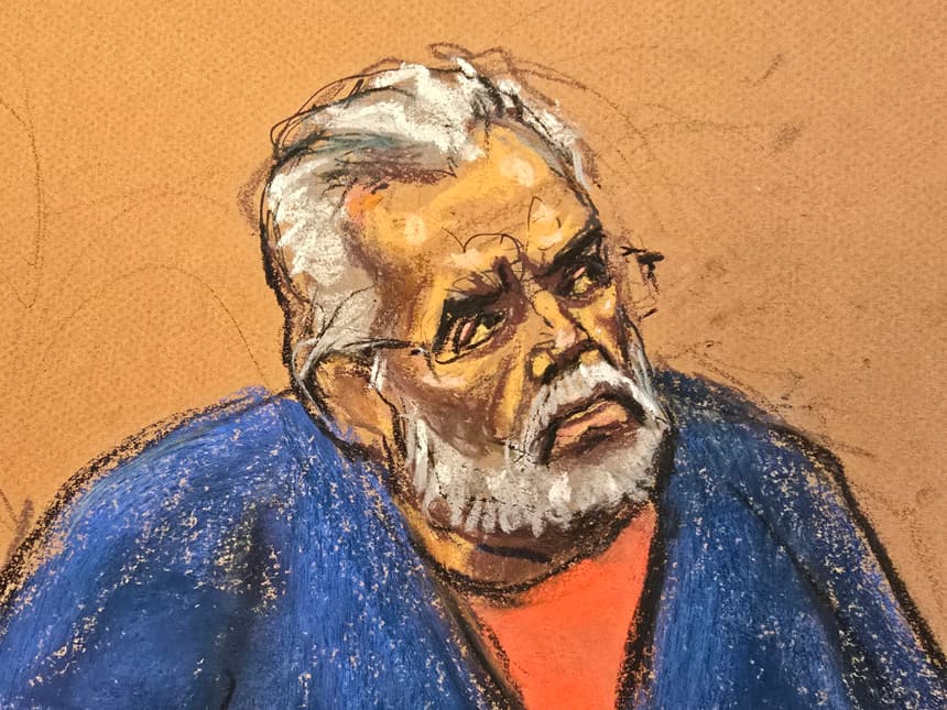 Fotografía de un dibujo realizado por la artista Jane Rosenberg del narcotraficante mexicano Ismael 'El Mayo' Zambada durante el juicio realizado en un tribunal federal este lunes, en Nueva York, Estados Unidos. (EFE/ Jane Rosenberg)