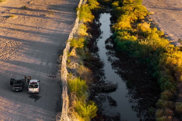 Arrestan a casi 80 inmigrantes ilegales sospechosos de delitos en una serie de operativos en Texas